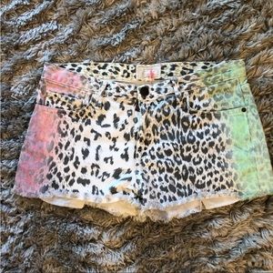 Current / Elliott “The Boyfriend” leopard print denim shorts 
Size 28